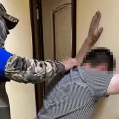 СБУ викрила агента рф, який прикидався рятувальником, щоб коригувати ворожі удари по Одесі